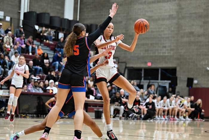 a Clackamas Benson girls basketball Oregon POA Holiday Classic December 29 2023 Leon Neuschwander 23